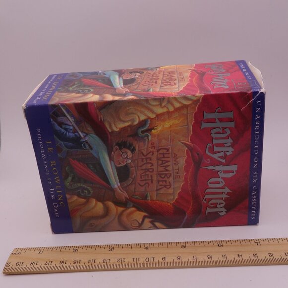 JK Rowling Harry Potter The Chamber of Secrets Six Cassettes ISBN 0-8072-8191-3 - Picture 15 of 16